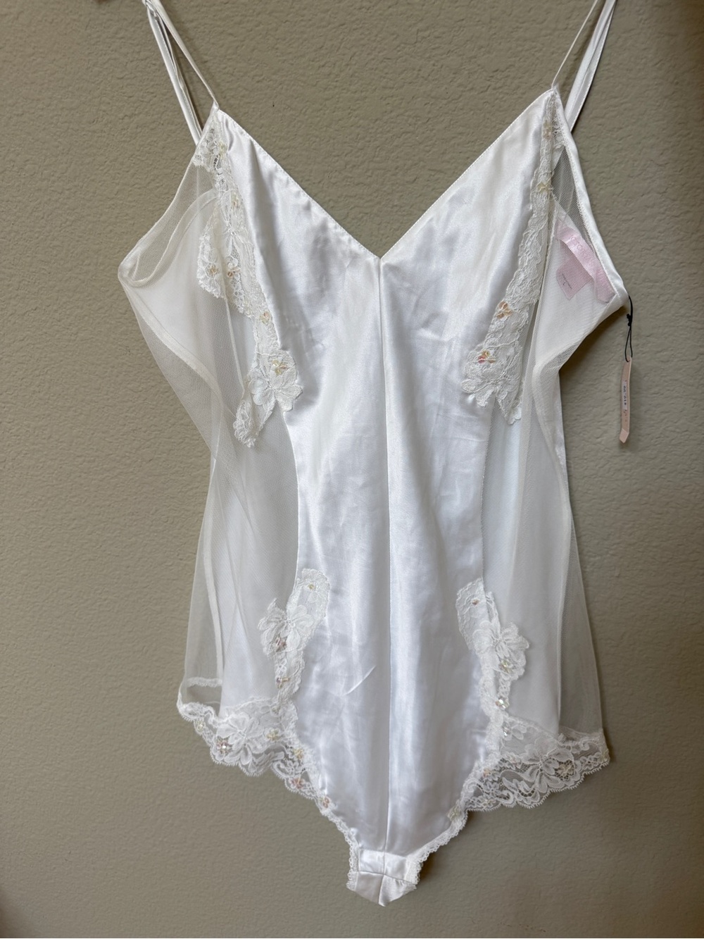 Victoria’s Secret NWT Vintage 1990’s Lace-Trim Satin Chemise ivory white bridal